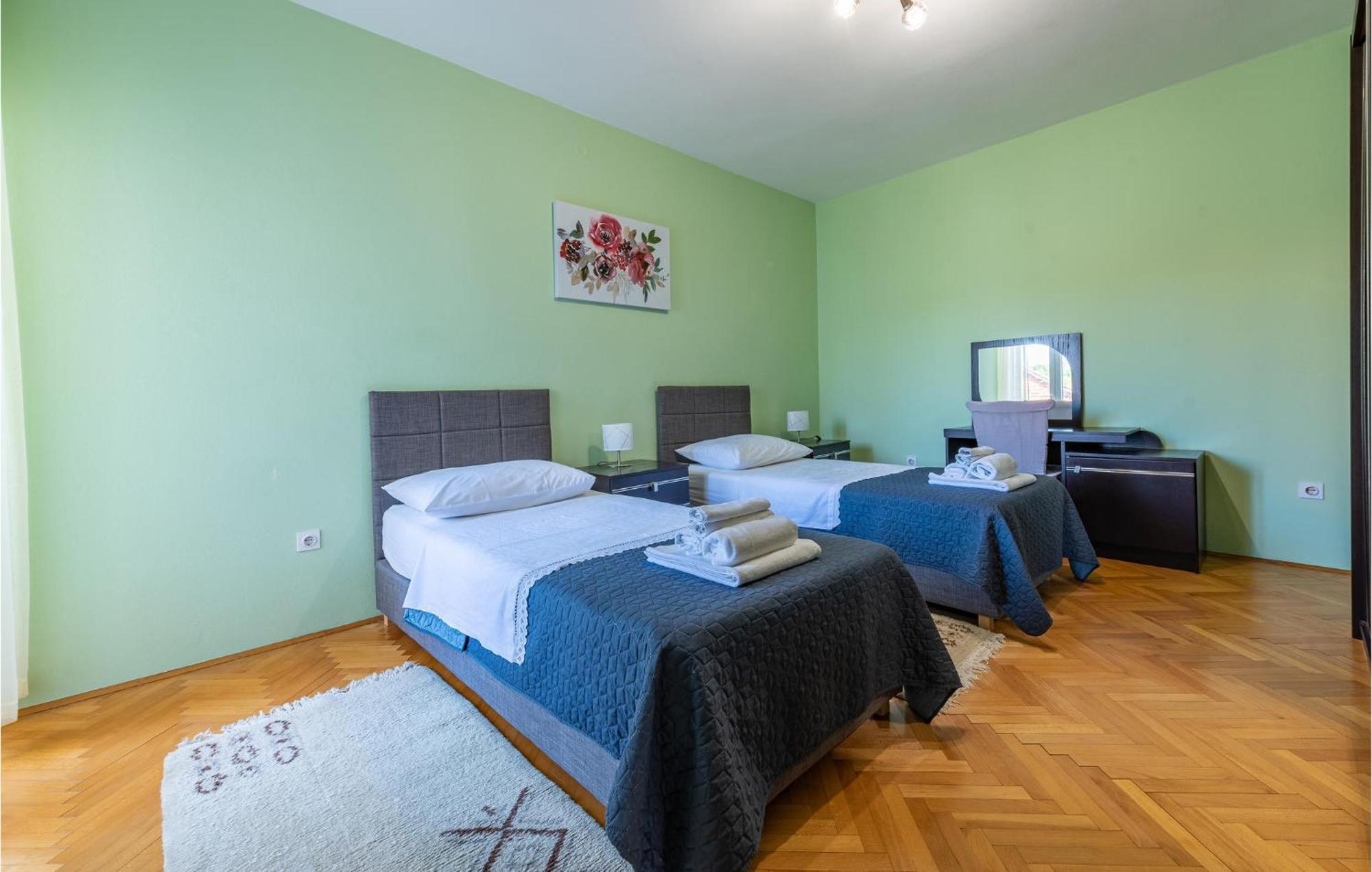 Cozy Apartment In Zadar With Wifi Екстериор снимка