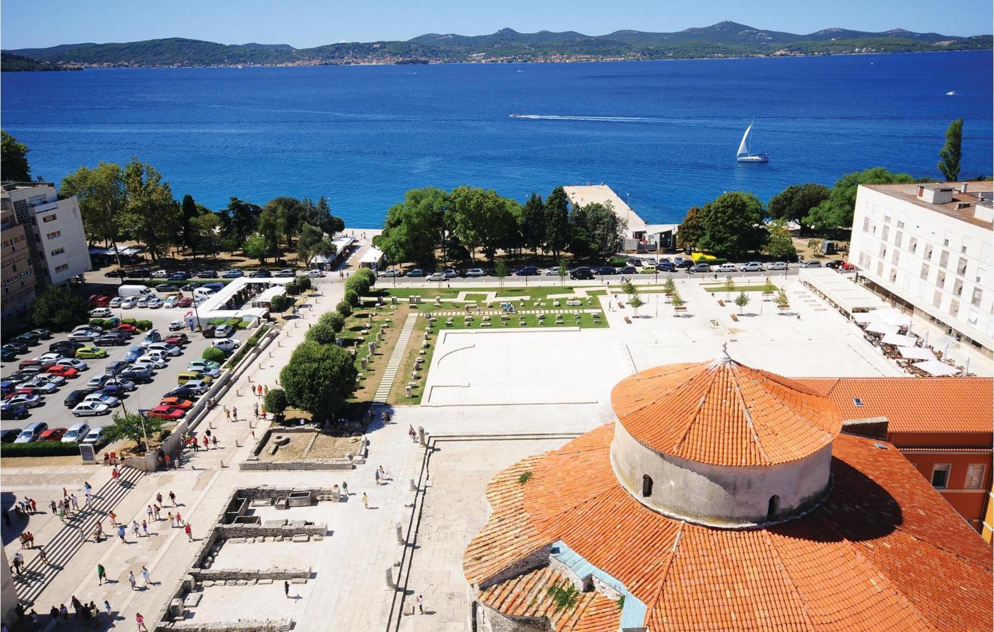 Cozy Apartment In Zadar With Wifi Екстериор снимка